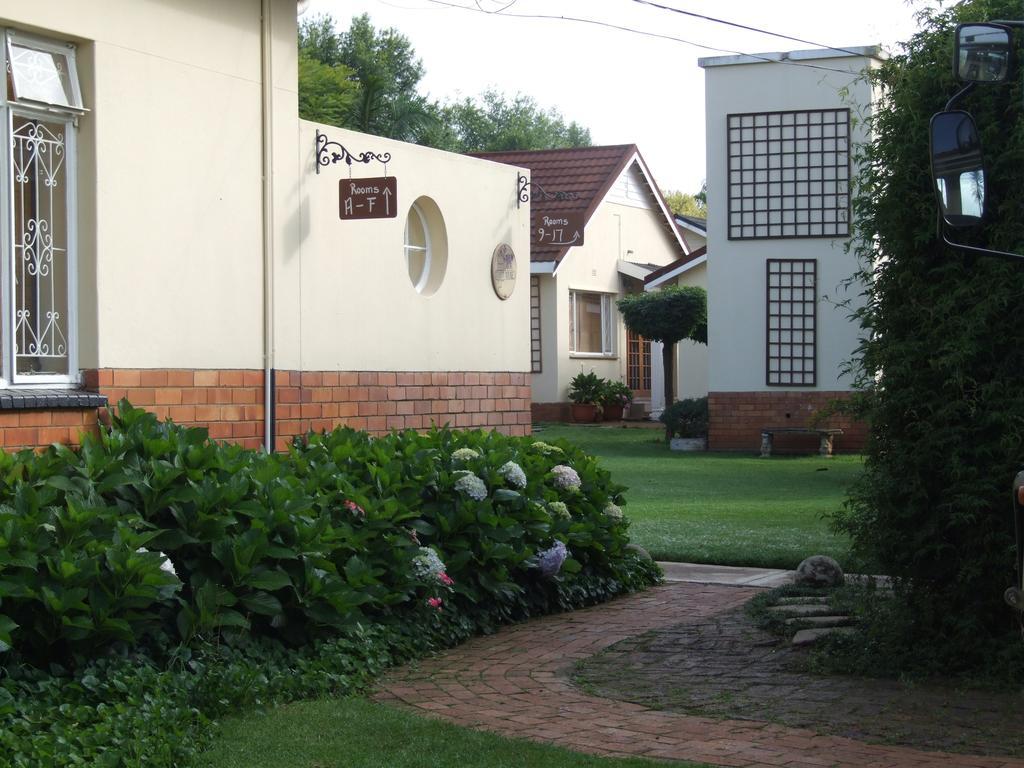 The Greendoor Guesthouse Piet Retief Exterior foto